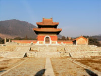 Op een dag Huangyaguan Great Wall en Qing Tomb Tour of Beijing - Housity