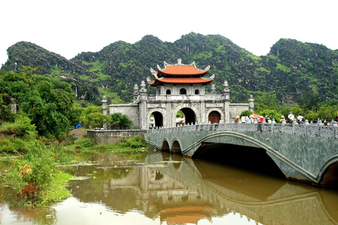 Hanoi: Hoa Lu, Trang An en Mua Grot Dagtocht