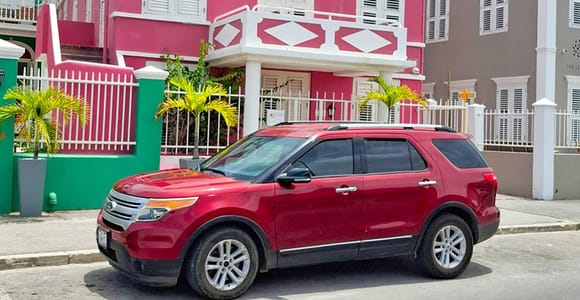 Curacao: Private Island Tour by SUV