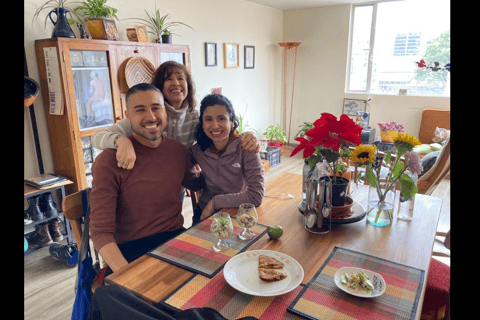 Bogotá: Tour por el mercado de Perseverancia y clase de cocina con lugareños