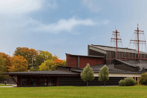 Stoccolma: tour guidato in barca dell'arcipelago di Vaxholm e Kastellet