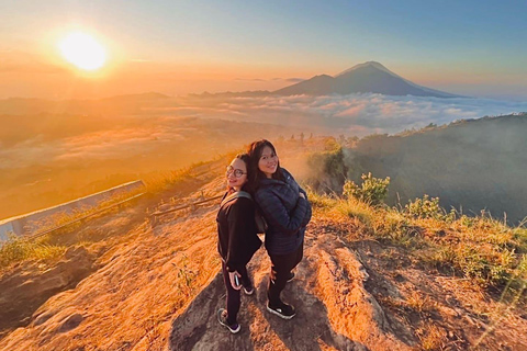Mount Batur Sunrise hiking with Breakfast & Hotel Pickup Hot spring only