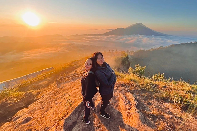 Mount Batur Sunrise hiking with Breakfast & Hotel Pickup Hot spring only