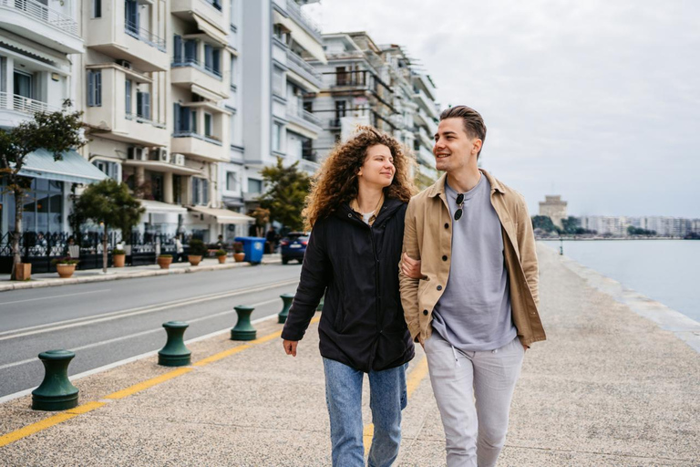 Thessaloniki: Private City & Waterfront Photoshoot Standard: 20 photos | 30 mins