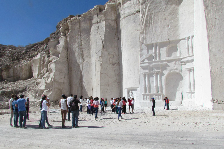 Rota de Sillar com uma caminhada por Culebrillas em Arequipa