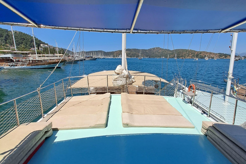 Fethiye: Private Boat Tour with BBQ and Hotel Transfer