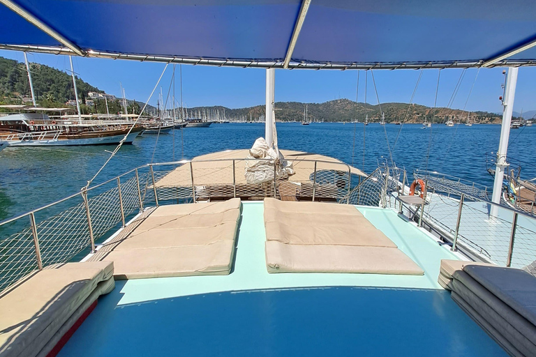 Fethiye: Private Boat Tour with BBQ and Hotel Transfer