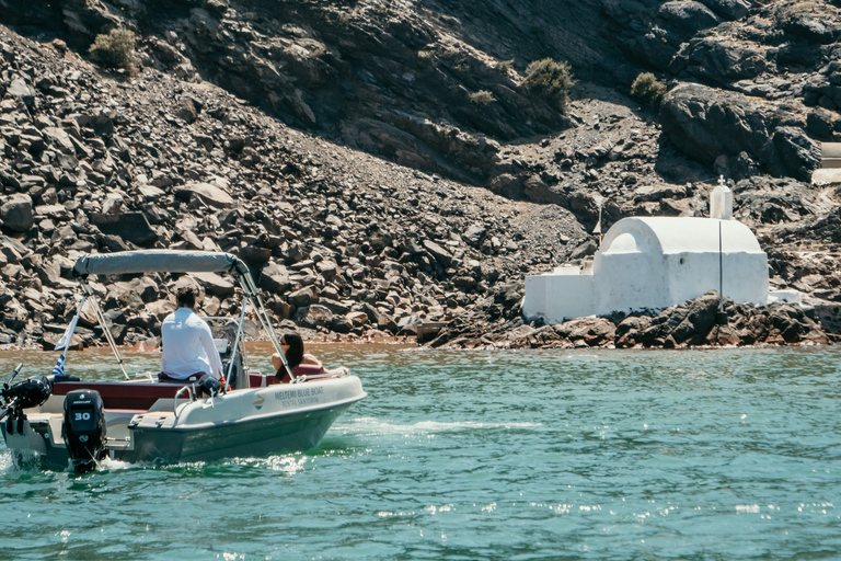 Santorini: License Free, Luxurious Small Boat RentalClassy Half Day trip with Brand New Boat 4,99m