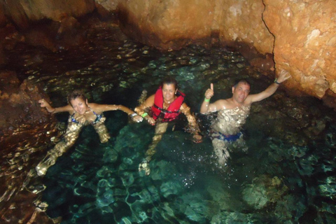 Diepe grotten in Cabarete met rondleiding en zwemmen