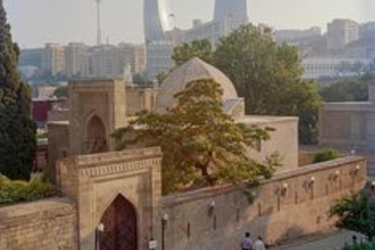 Ontdek de tijdloze charme van de oude stad van Baku