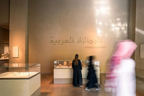 Riyadh: Saudi National Museum Tour with Guide and Tickets A group of (6 to 10) people or (11 to 20) people