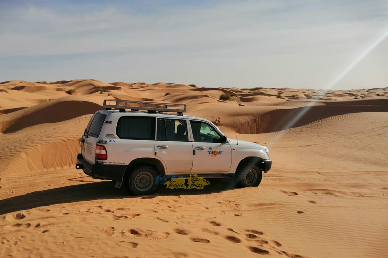 From Tunis, Hammamet & Sousse: Celebrate New Year's Eve in the desert (2 days/1 night) From Tunis, Hammamet, and Sousse: Celebrate New Year's Eve in the desert (2 days/1 night)