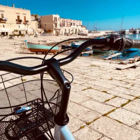 Fahrradverleih in Bisceglie, Apulien IT