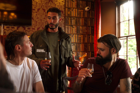 Glasgow: Scottish Food Tasting Experience with Drinks