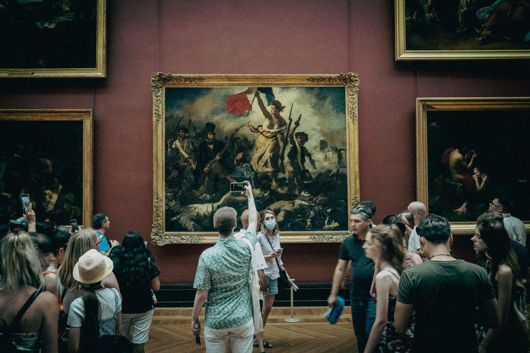 Paris: Louvre Museum Reserved Entry with Host or Guided Tour Louvre Museum Reserved Entry with Host (No Guided Tour)