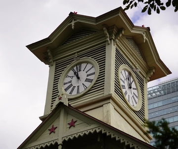 Sapporo: Golden Route Guided Morning Walking Tour