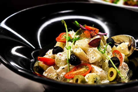 Colombo: Kingsbury Buffet Lunch or Dinner with Wine/Beer Colombo: Kingsbury Buffet Dinner with Wine/Beer