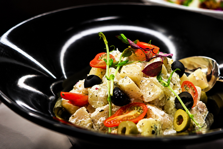 Colombo: Kingsbury Buffet Lunch or Dinner with Wine/Beer Colombo: Kingsbury Buffet Dinner with Wine/Beer