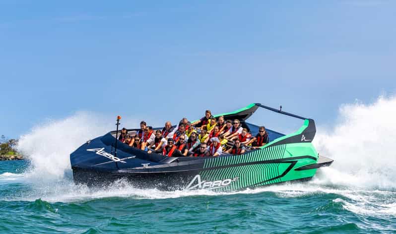 Gold Coast: Jet Boat Ride & Sea World Entry Ticket