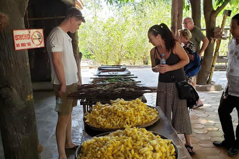 Phnom Penh: Custom Killing Fields & Highlights by Tuk-Tuk Option 1: S-21 Prison & Killing Fields