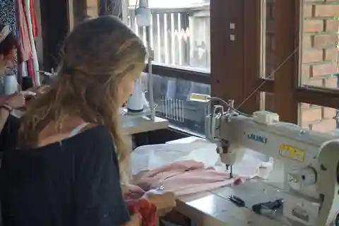 Clase de costura en Hoi An - Aprende a confeccionar tu ropa favorita