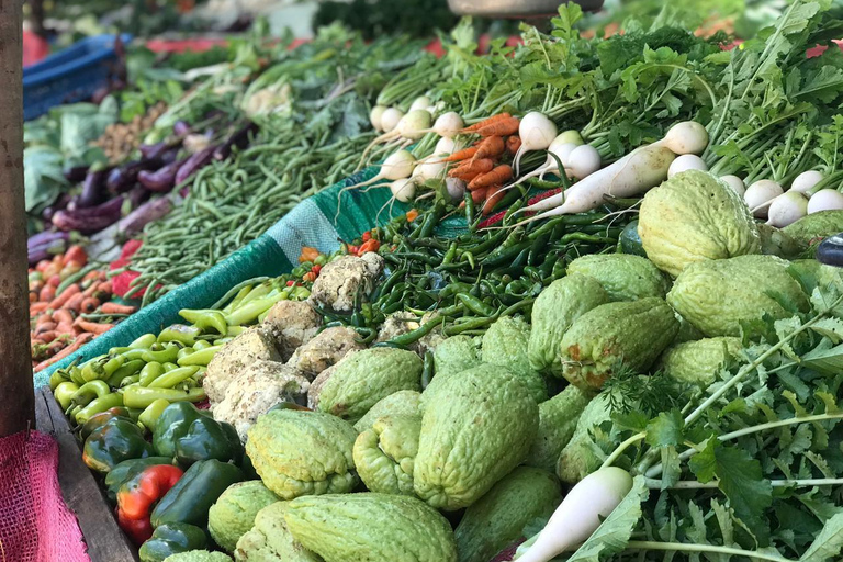 Kandy: Nuwara-Eliya Trip with Driver-Guide & Scenic Stops