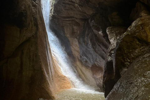 Bogotá: Tropical Valleys & Hidden Falls Motorcycle Tour