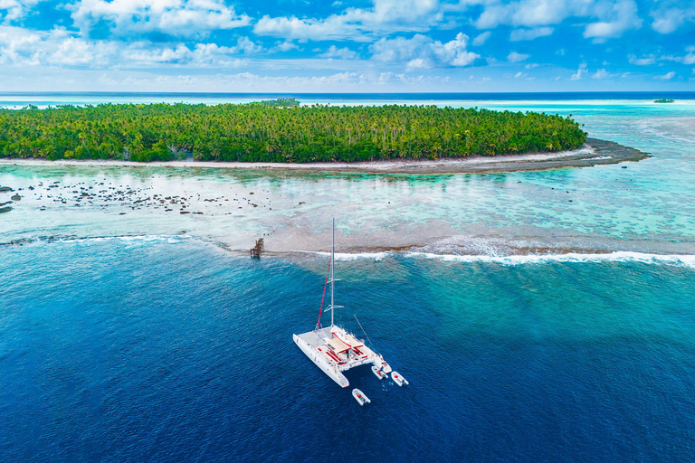 Von Tahiti aus: Tetiaroa Inselrundfahrt mit dem Segelkatamaran