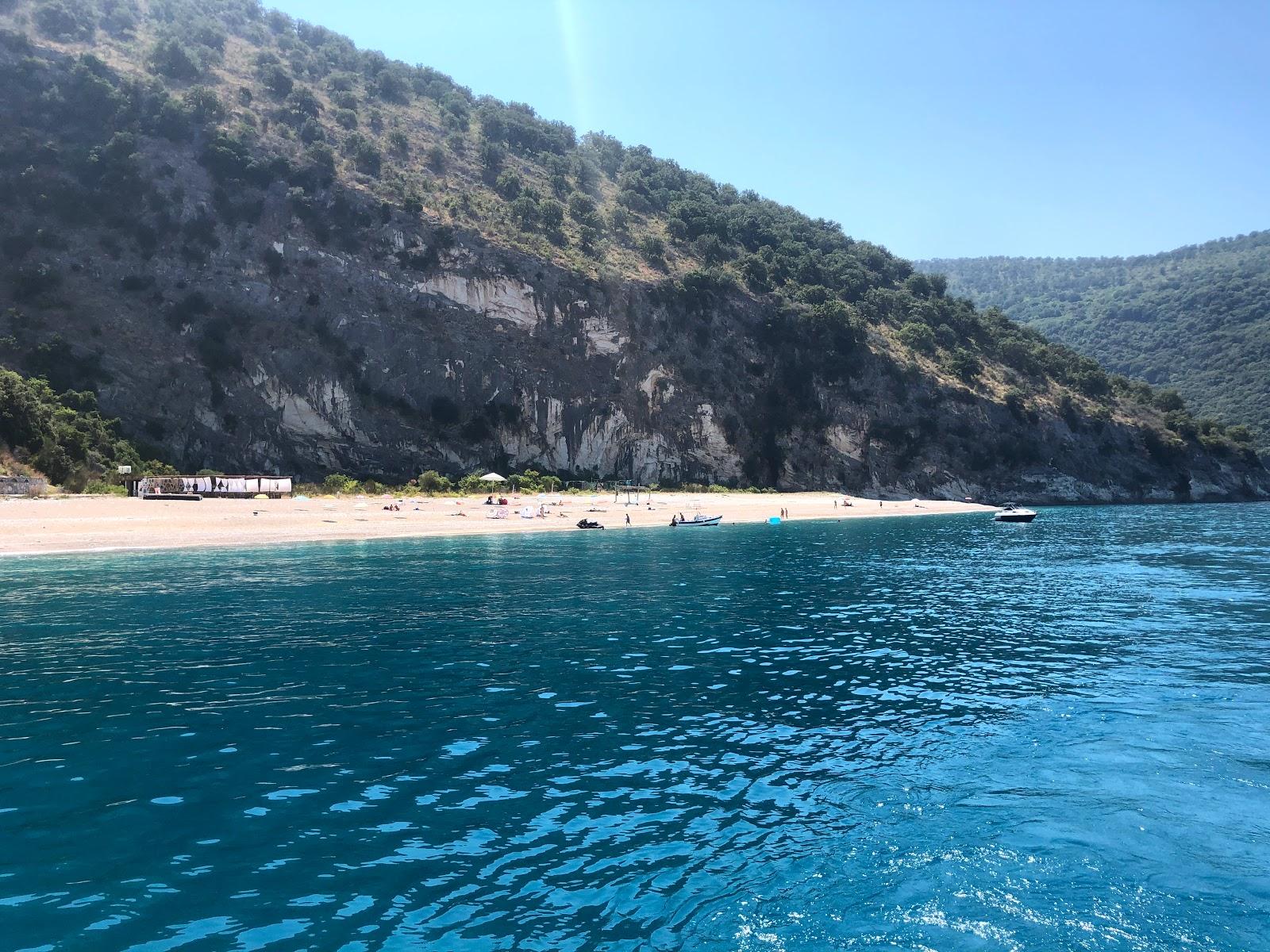 Saranda: Küsten-Entdeckungstour mit einem einheimischen Kapitän