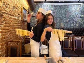 Firenze: Corso di cucina sulla pasta e sul tiramisù con vino illimitato