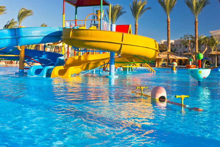 Aqaba:Water Park toegangsbewijs met Maaltijd &amp; transfer voor enkele reis