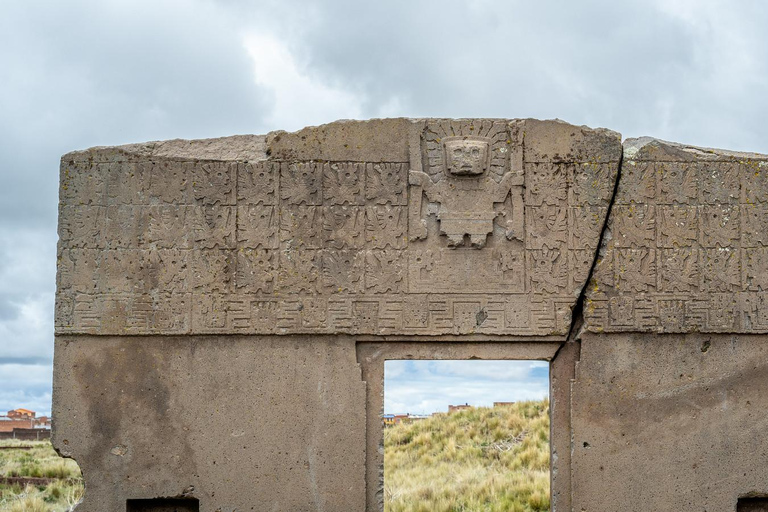 Från La Paz: Guidad tur till Tiwanaku-ruinerna