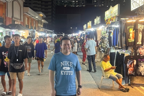 Nachtmarkt und (Einkaufserlebnis) in ManilaNachtmarkt (Einkaufen) in Manila