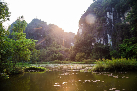 Tour in E-Bike di Ninh Binh - Paesaggi segreti di Tam Coc