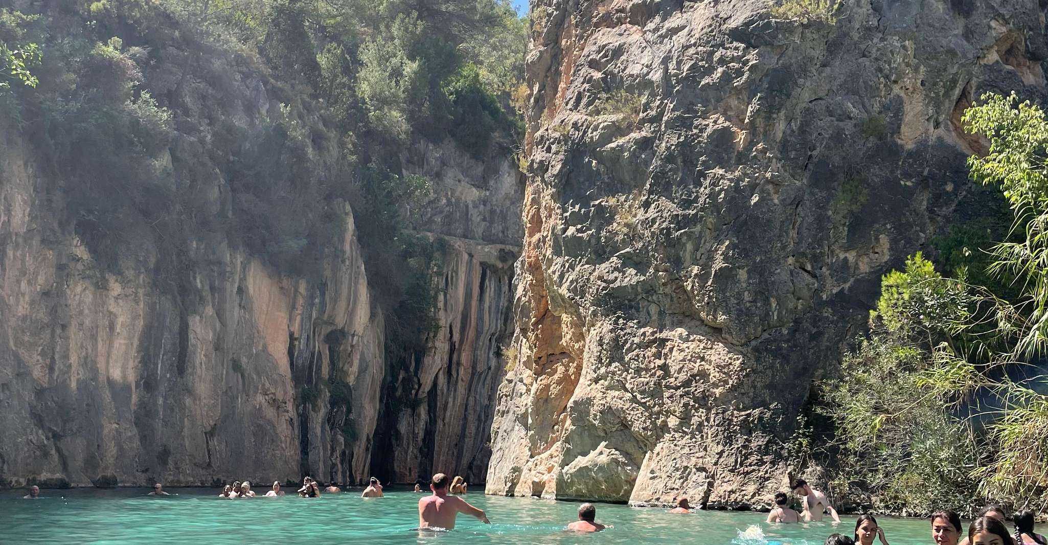 De Valência, Montanejos com trilha de caminhada - Hizvo