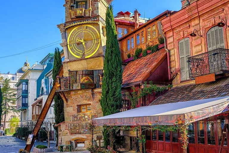 Old Tbilisi for Solo Travelers: Walk, Discover, Connect