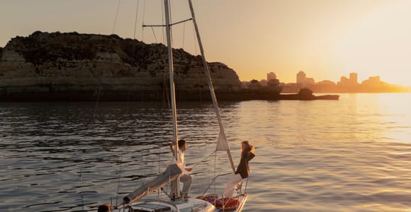 Portimão: Sunset Private Sailing Tour for Couples