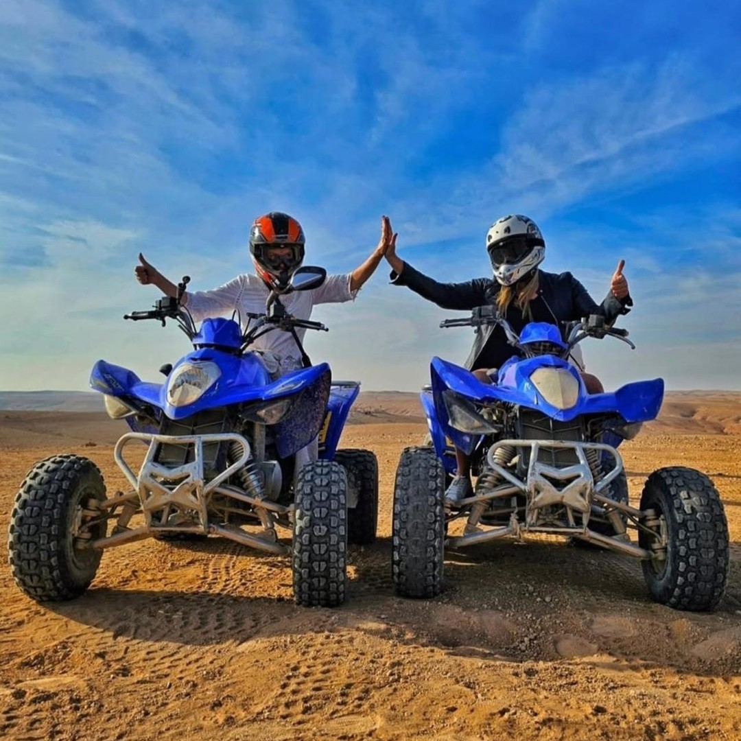 Marrakech : chameau, quad et dîner-spectacle dans le désert d'Agafay - quad