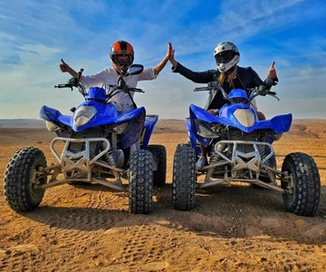 Giro in cammello e quad nel deserto di Agafay con cena spettacolo