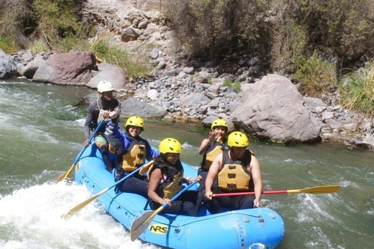 Rafting and ziplining in Arequipa