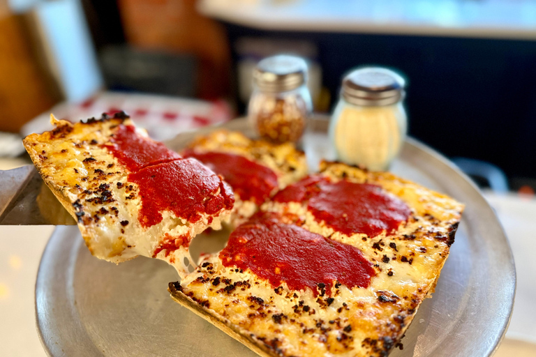 Detroit: Secret Food Tour with Tastings