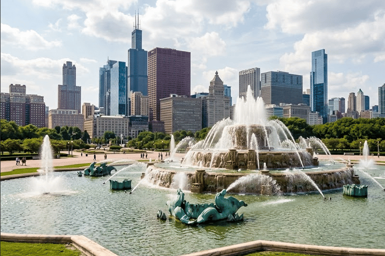 Chicago: City Highlights Tour by Open-Air Minibus