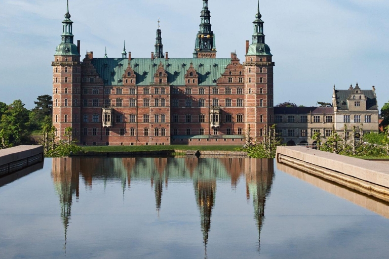 A slow pace tour of Kronbog Castle and Frederiksborg Palace