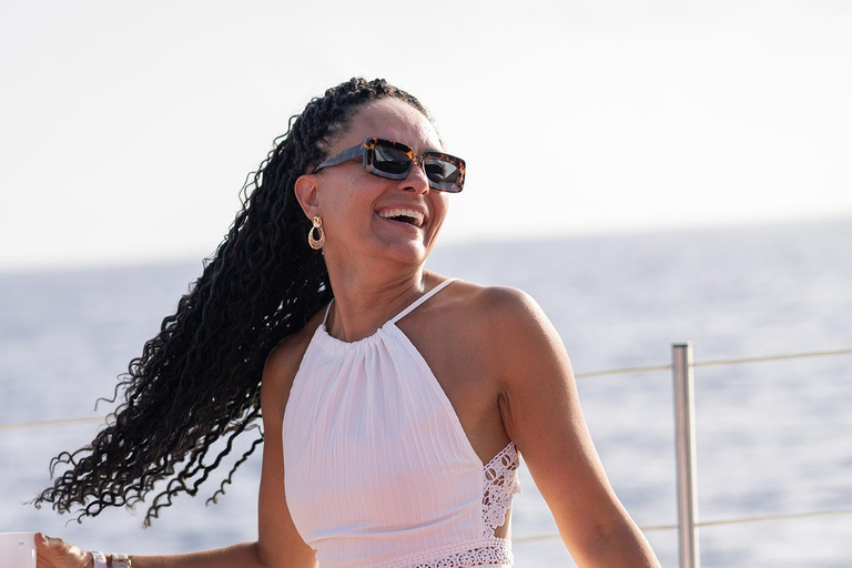 Ibiza: Formentera Sunset Boat Part with Drinks and Food Full Day Pass at Ibiza Boat Club (Early Bird Phase 2)