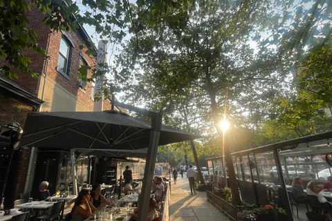 DC: tour gastronomico dei quartieri locali con DrinkEatWalk ToursDC: tour gastronomico nel quartiere con DrinkEatWalk Tours