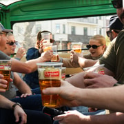 Bratislava: Bus-Tour durch die Stadt – unbegrenzt Getränke, Prosecco, Bier