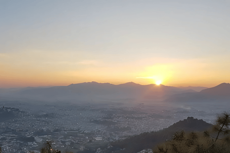 Katmandu: Tarebhir vandringsäventyr med spa-alternativ