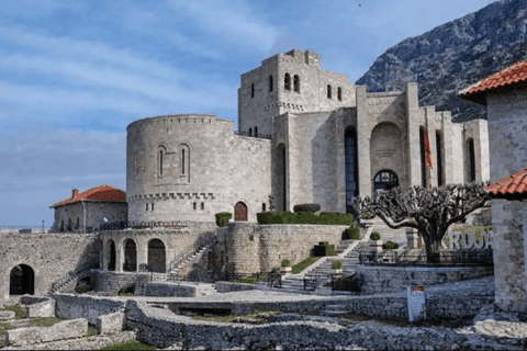 从都拉斯/戈莱姆：克鲁亚城堡与老集市游览从杜尔塞/戈莱姆出发：克鲁亚城堡与老集市游览