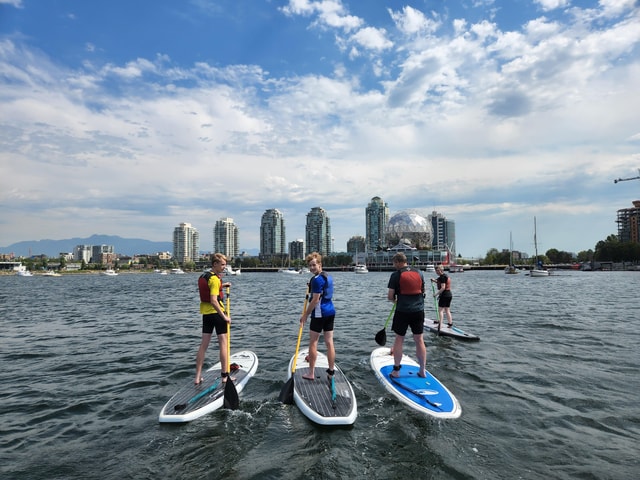 Vancouver: Kayak or Paddle Board Rental