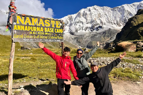 Pokhara: Annapurna base camp Trek with Female Guide
